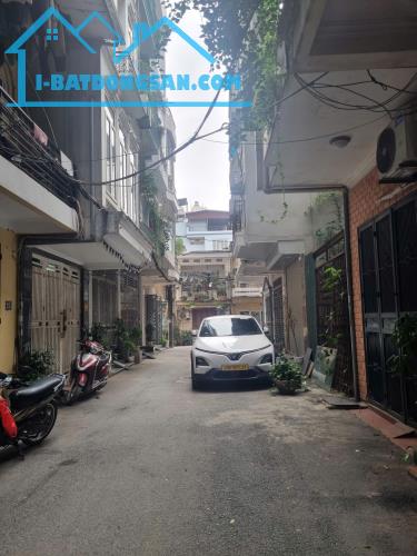 Đất khương Trung 38m2, MT3.8m ô tô tránh thoải mái giá 11.8 tỷ hiếm Thanh Xuân