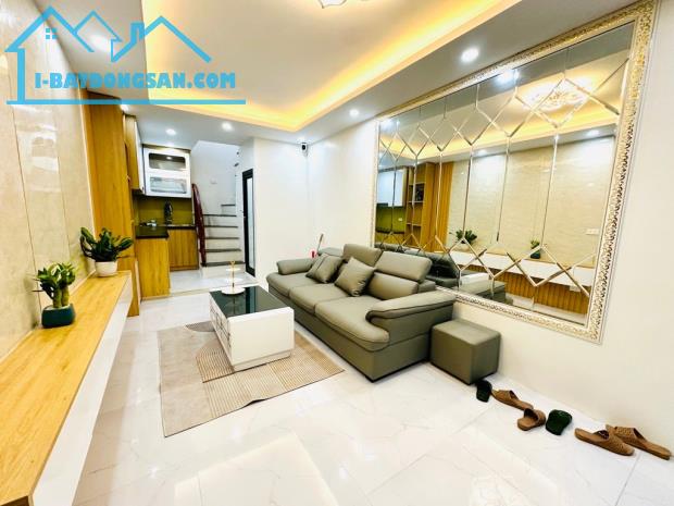 BÁN GẤP NHÀ ĐẸP Ở NGAY NGÕ NÔNG PHỐ XÃ ĐÀN 30M2 - 5 TẦNG - 3.5M MẶT TIỀN - CHỈ HƠN 8 TỶ !!