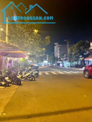 Bán nhà HXT Trường Chinh, ngang 6,5m, 4 tầng, phường 15, Tân Bình giá 9,5 tỷ