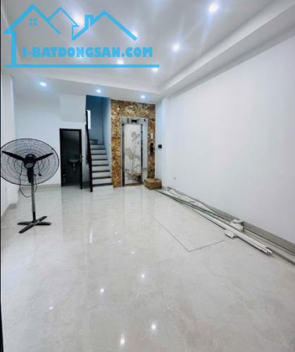 SIÊU PHẨM MỸ ĐÌNH 35M x 6T - 8,5 TỶ - NHÀ MỚI THANG MÁY - GẦN Ô TÔ.