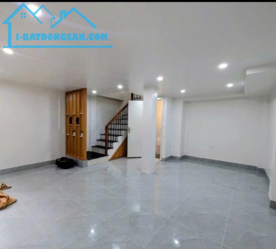 💧1 NHÀ RA PHỐ GIÁP BÁT 12,8 TỶ/ 31M2/ 5 TẦNG - 3M RA PHỐ - NGÕ THÔNG - Ô TÔ NHỎ LÙI CỬA.