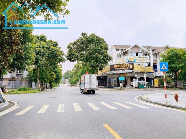 CHÍNH CHỦ BÁN BIỆT THỰ VĂN PHÚ, HÀ ĐÔNG - 4 TẦNG THANG MÁY - SỔ ĐỎ CHÍNH CHỦ