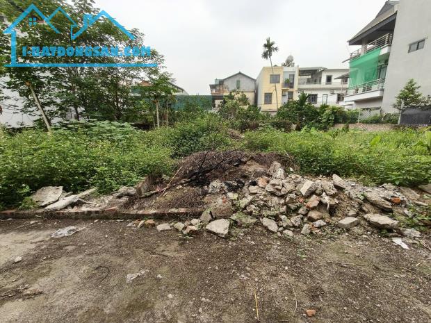 Chủ cần bán đất Nam Hồng 59m2, mt4m, 4.25 tỷ, Đông Anh. Ô tô.