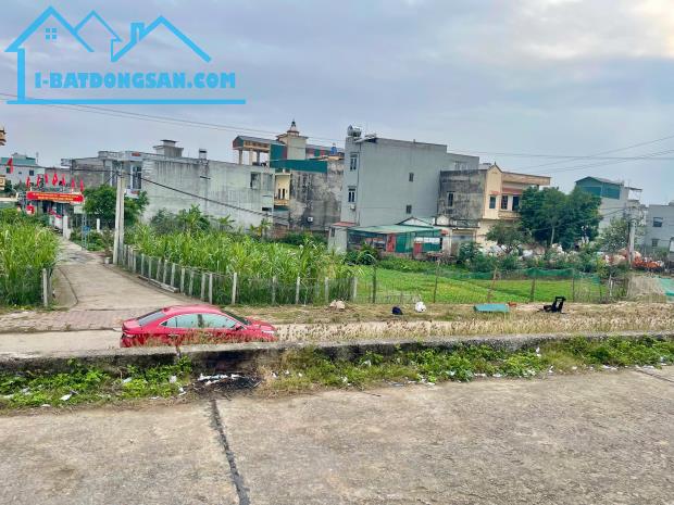 Miếng đất vuông đẹp rẻ nhất khu Nhị Châu gần phố dt 42m2 giá 880 triệu