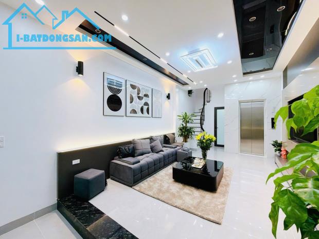 Đẹp phố Khương Trung 45m2, 6T thang máy, MT4.3m full đồ giá 10.95 tỷ hiếm Thanh Xuân
