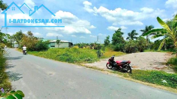 Bán nền thổ cư mt đường Nhựt Chánh, Mỹ Bình , Bến Lức dt 131,7m2 giá 1,35 tỷ