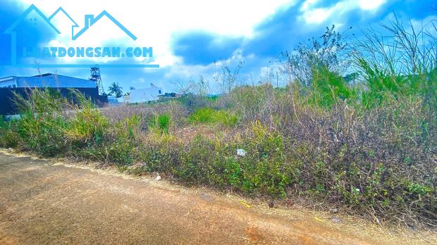 Đất phân lô hẻm hồ nam sơn, đức trọng, lâm đồng