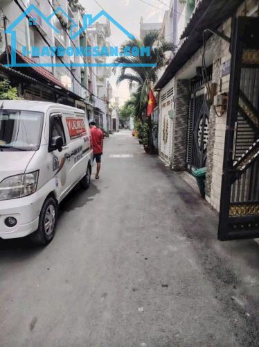 NHÀ ĐẸP 3 TẦNG LIÊN KHU 4-5 SÁT CHỢ BÌNH THÀNH- HẺM XE HƠI 6M- 62M2 - 4x15.5. CHỈ HƠN 5 TỶ