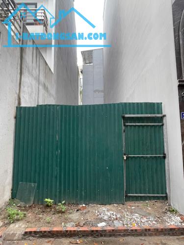 BÁN ĐẤT ĐẸP PHỐ Ô CÁCH - VIỆT HƯNG - PHÂN LÔ QUÂN ĐỘI - Ô TÔ 7 CHỖ ĐỖ CỬA - NGÕ THÔNG