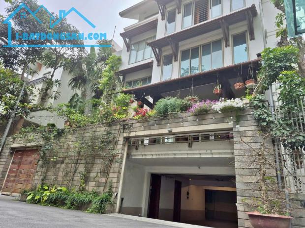 🌈 BÁN BIỆT THỰ VƯỜN ĐÀO TÂY HỒ 231M2, 5 TẦNG, MT 15M, THANG MÁY, 3 Ô TÔ TRÁNH