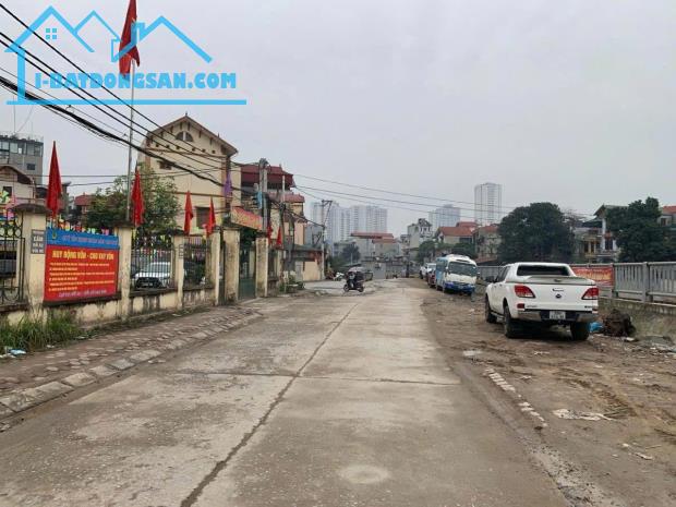 Mua ngay kẻo lỡ nhà 2 tầng mặt phố Ngô Quyền, 150m2, mặt tiền 9m, vị trí đẹp, kinh doanh,