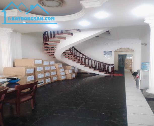 Bán nhà mặt tiền kinh doanh Lê Hồng Phong, P12, Q10 cũ, 87m2, 5 tầng