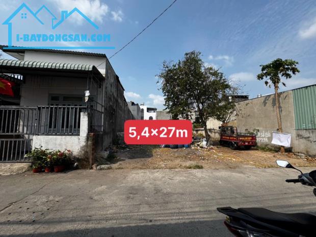GIÁ RẤT TỐT - Đất KP.Chiêu Liêu, P.Dĩ An ngay Vincom, DT: 165m2 (5,4 x 27) giá chỉ 4,6 tỷ