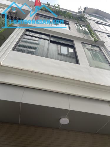 BÁN NHÀ TÂY HỒ -46M2 X 4 TẦNG- MT4.2M-NHỈNH 12 TỶ-Ô TÔ TRÁNH- GẦN CIPUTRA-SỔ ĐỎ CC