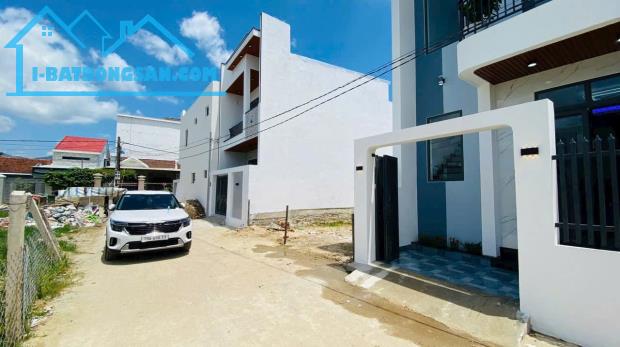 Bán đất Diên An thôn Phú Ân Nam 2 khu nhà lầu - đường bê tông rộng 5 - 6m
