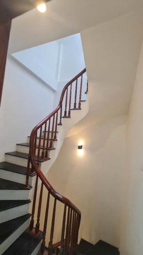 Bán Nhà Phố Trương Định, mặt ngõ nông, 30m2 x 5 tầng - Sổ vuông đẹp, KO QH - Giá 7,9 Tỷ