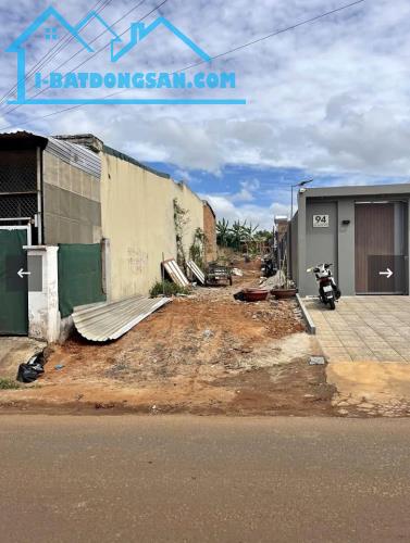 1 lô mặt tiền Đỗ Xuân Hợp khu cán bộ an ninh, dân cư tri thức trung tâm Tân Lợi