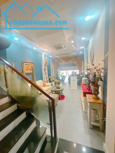 Bán Gấp nhà mặt tiền Quận Phú Nhuận - 106m2 (4.8x22) Không Quy Hoạch - 4 tầng cho thuê 50t