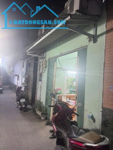 Nhà bán Nguyễn Văn Quá, Q.12 - DT(7x10) - giá 4,5 tỷ