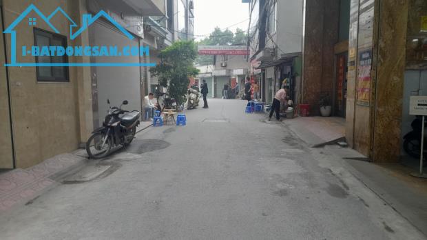 Bán nhà P/Lô 2 ô tô tránh Nguyễn Xiển Thanh Xuân 105m2-9T MT9m view hồ 46 tỷ Nguyễn Xiển.