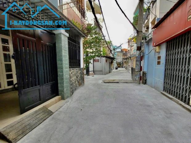 Rẻ nhất Phú Nhuận Huỳnh Văn Bánh P.11 ngang 5 nở 5.8m 80m2 4 tầng giá 11.5 tỷ