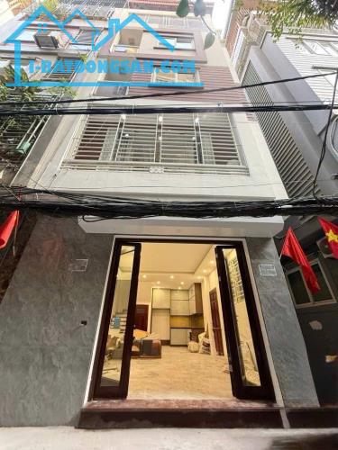 NHÀ MẶT NGÕ TRỊNH CÔNG SƠN – CẠNH CÔNG VIÊN NƯỚC – HIẾM CÓ