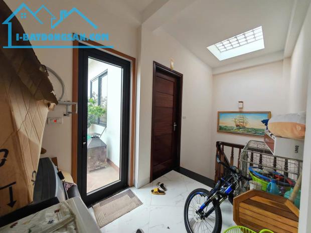 TÂY HỒ - TÔ NGỌC VÂN: NHÀ ĐẸP 6 TẦNG – NGÕ THÔNG – VIEW CÔNG VIÊN NƯỚC
