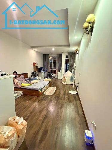 Cơ hội đầu tư Lạc Trung, Gara Ô.tô, Ô. Tô tránh, Vỉa hè