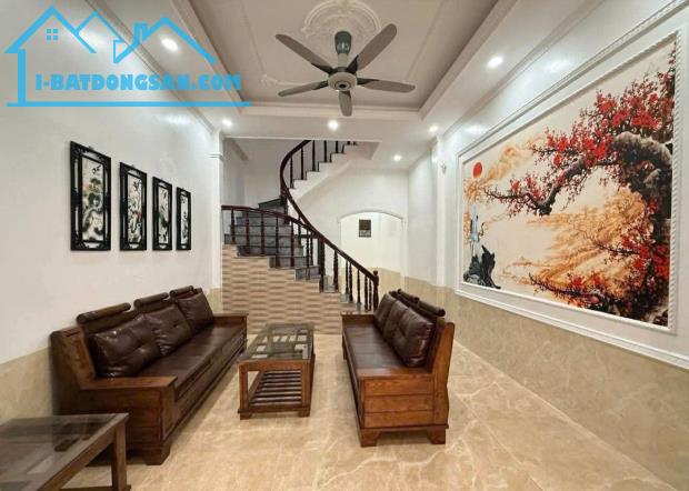 BÁN NHÀ 2 TỶ 630 TRIỆU , NGÕ ĐƯỜNG BÁI SAU 1 NHÀ MẶT ĐƯỜNG, 47,8 M2 x 3 TẦNG