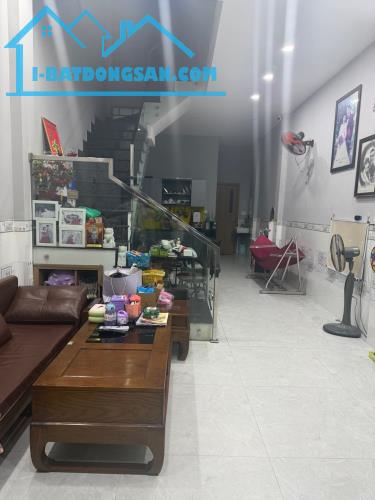 Bán nhà 2 tầng mặt tiền Nguyễn Xuân Hữu 72m2 giá 4 tỷ 750