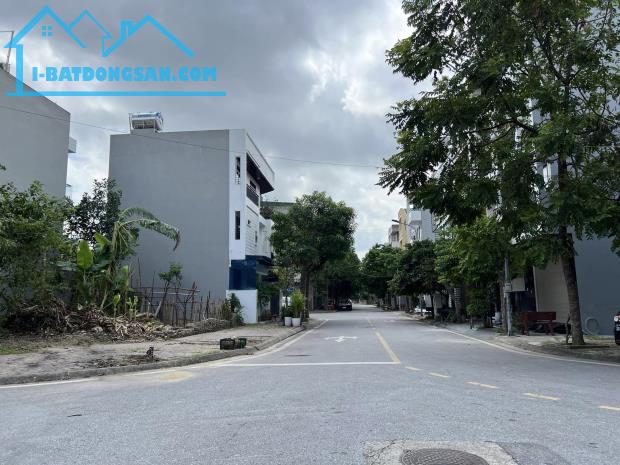 Bán lô đất nhà vườn KĐT Tuệ Tĩnh, ph Cẩm Thượng, TP HD, 128.9m2, 2 mặt đường, 7.x tỷ