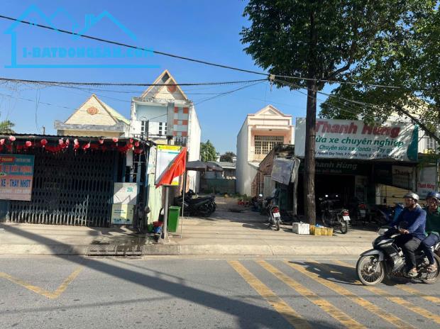 Lô đất mặt tiền đường Nguyễn duy trinh long trường DT 165m giá tốt