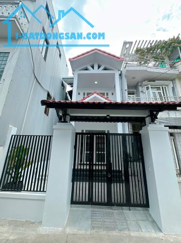 BÁN NHÀ 2 TẦNG 4 PHÒNG NGỦ 187M2 KIỆT ÔTÔ PHÙNG HƯNG, GẦN TRƯỜNG ĐẠI HỌC NÔNG LÂM HUẾ