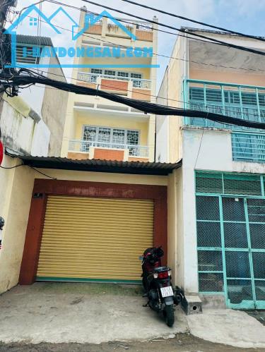 Bán nhà mặt tiền Đặng Chất Q8, 4x16m cn 72 m2 4 Tầng chỉ 16 tỷ
