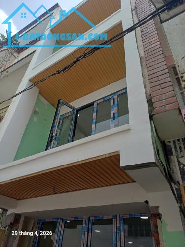 Nhà Mới Võ Văn Tần Q.3 - Chờ Chủ Mới Bóc Tem - 31,5m² x 3 Tầng - Hẻm 3m Thông - 7 Tỷ Xíu