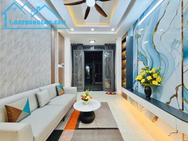 Bán nhà đẹp 2 sẹc Quang Trung 40m2 hẻm 3,5m – Giá 5,78 Tỷ tl.