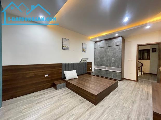 Nhà ngõ ô tô Tương Mai quy hoạch ra sát mặt phố, 48m2 giá 13.8 tỷ có TL, 0985868893
