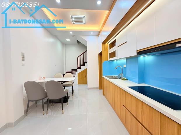💥NHÀ ĐẸP Trần Thái Tông, Full nội thất, khu VIP-gần phố, 36m x 6T chỉ hơn 9 Tỷ