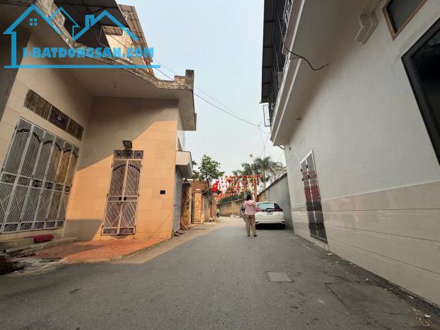 👉Tài chính thấp có hơn 2tỷ có nhà đẹp trục kinh doanh được luôn nằm trong khu trung tâm