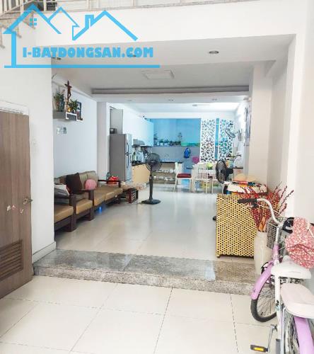 Nhà 4 tầng, HXH, Nguyễn Hồng Đào, Tân Bình, 4x17m, 66m2, hơn 10 tỷ TL