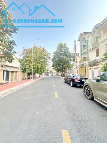 Biệt Thự 2 lầu (8x20m) mặt tiền KDC Cao Lỗ - Gần TTTM Parc Mall Quận 8
