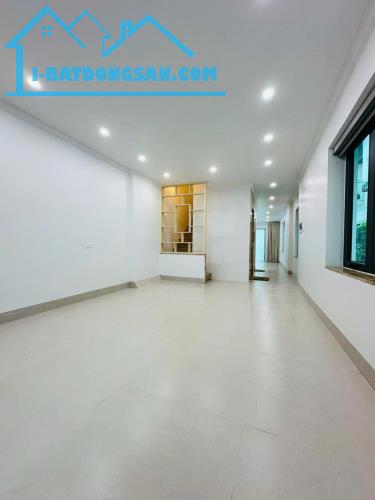 VỈA HÈ 3 Ô TÔ TRÁNH,PHÂN LÔ TRỊNH VĂN BÔ 62M2X5T,RA BẾN XE MỸ ĐÌNH CHỈ 2P,17 TỶ