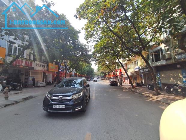 Nhà mặt ngõ Ngọc Lâm 72m² – 7 tầng, có thang máy, phù hợp kinh doanh