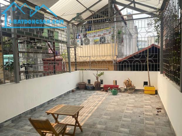 Nguyễn viết Xuân,lê trọng tấn 45m 4t mt3.7m,ngay phố,ô tô đỗ cổng,tiện ích,an sinh đỉnh
