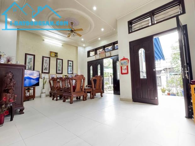 H2243 - BIỆT THỰ GÓC 2 MẶT TIỀN 💎