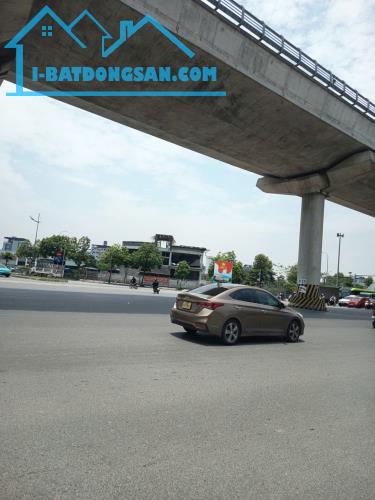 Bán đất gần Đại học Công Nghiệp Hà Nội 97 m2, nhỉnh 16 tỷ, xây nhà kinh doanh dòng tiền.