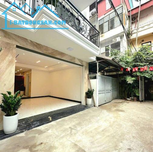 Bán Nhà Ngọc Lâm – Long Biên | 82m² x 6T, thang máy, gara 2 ô tô, giá cực tốt 19.5 tỷ.