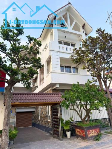 Bán Biệt Thự 3 tầng Mặt Phố Bùi Thị Xuân - TP Hải Dương