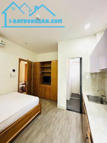 *Bán tòa căn hộ 6 tầng, thang máy, đường Dương Đình Nghệ (khu phố Hàn), dt 110m2, giá 28Tỷ