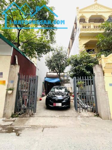 Phân lô Ngô Gia Tự 105m, cấp 4, ngõ thông, ô tô vào nhà, gần đường 40m, giá đầu tư 16.3 tỷ